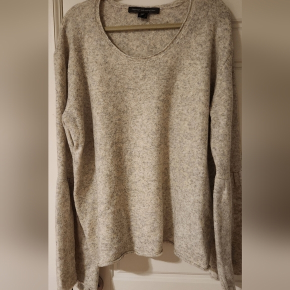 French Connection Sweaters - French Connection Oatmeal Heather Sweater With Bell Sleeves XL
